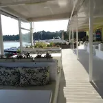 Marina 3*