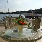 Marina Hotel 3*