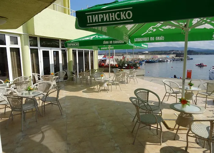 Marina Hotel Kiten (Burgas)