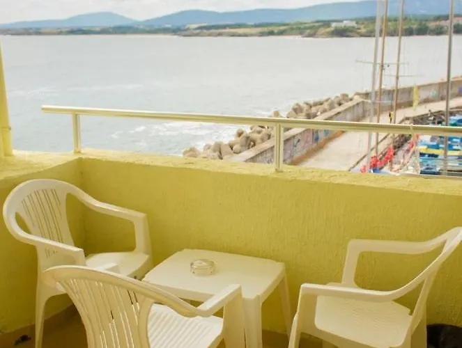 Marina Хотел 3*